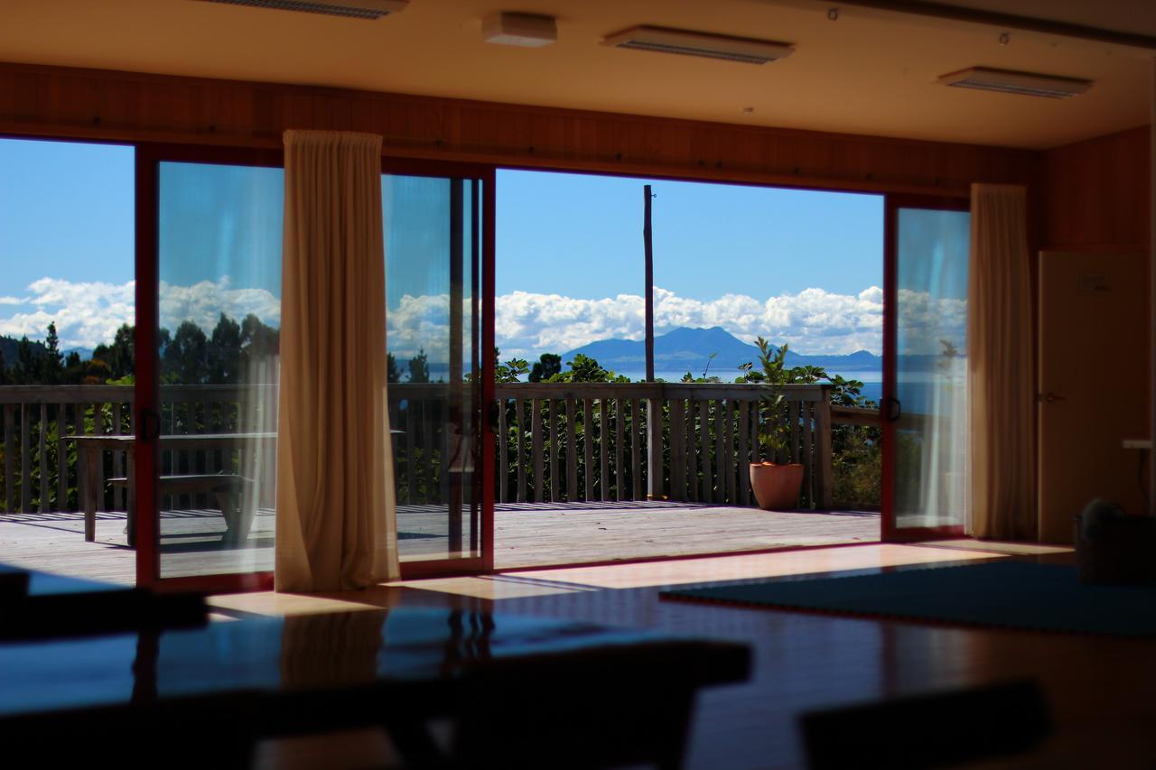 Omori Lodge Tokaanu Exterior photo